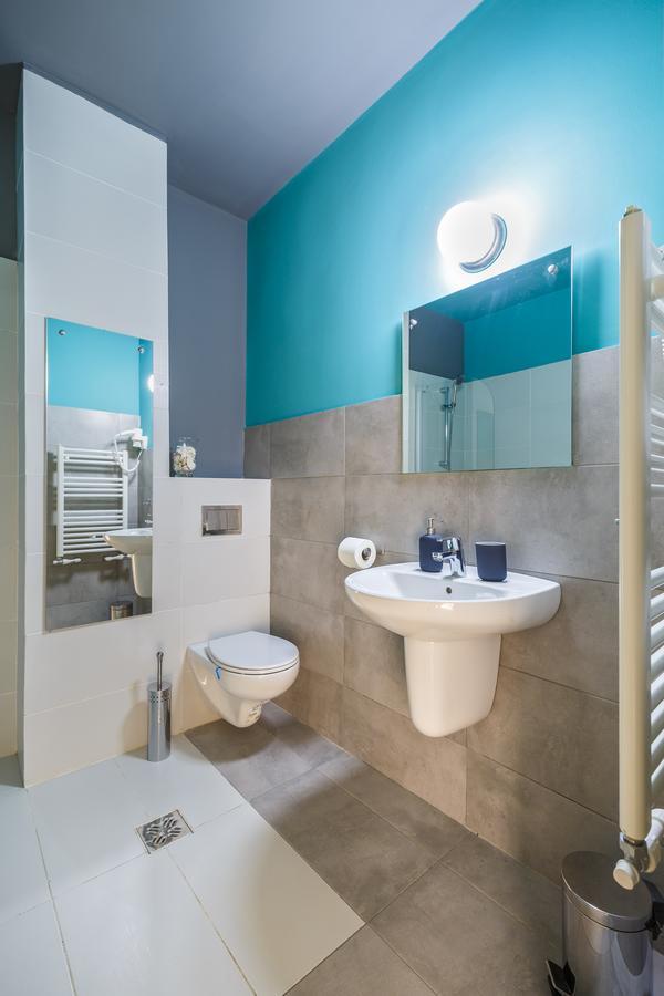 Net Hotel Piteşti Esterno foto