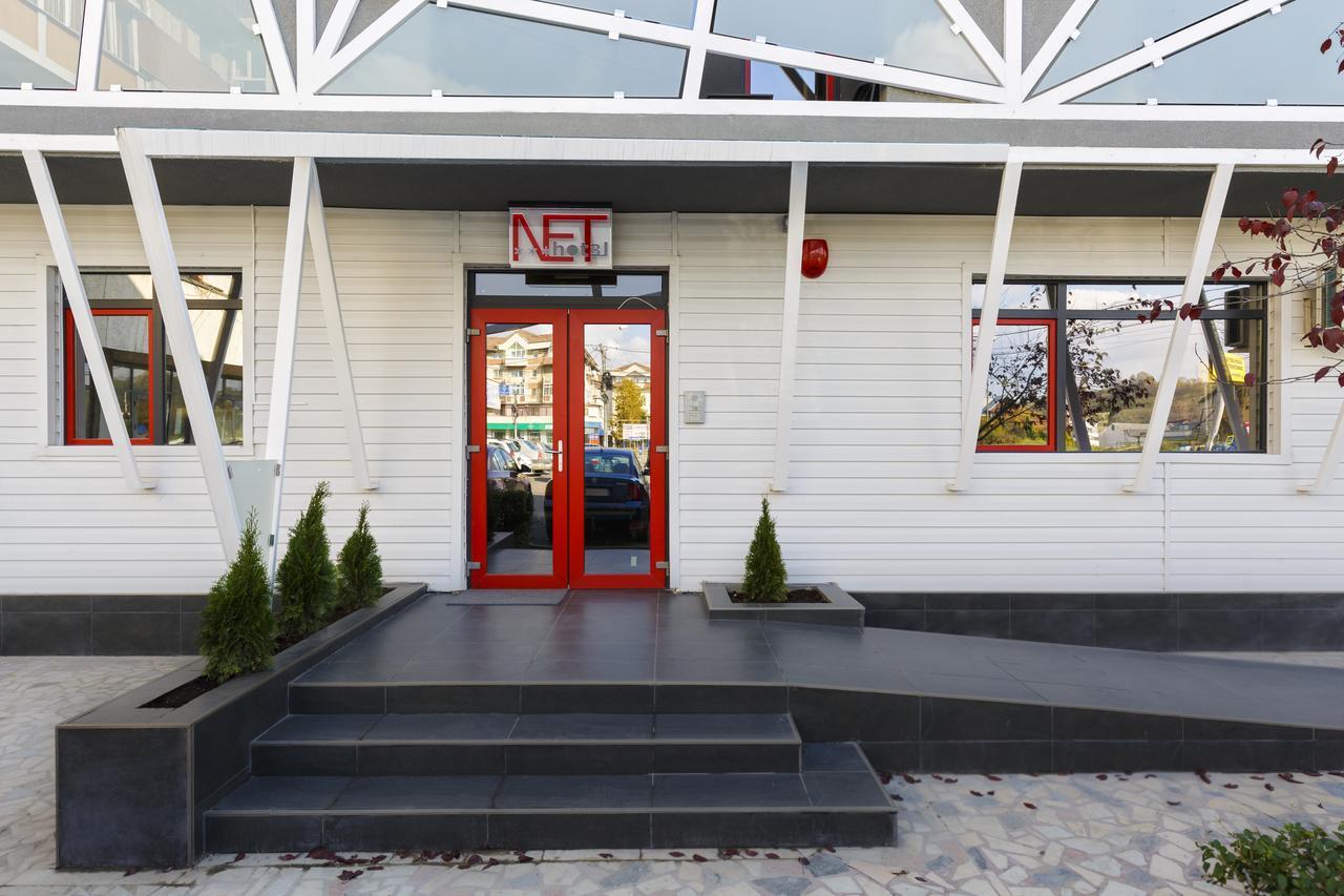 Net Hotel Piteşti Esterno foto