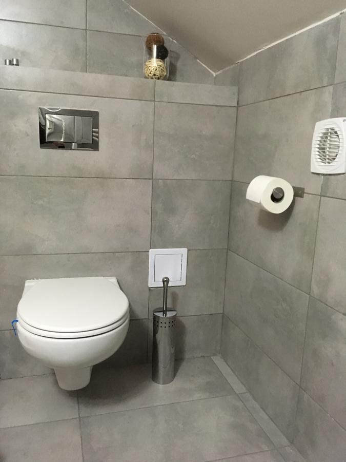 Net Hotel Piteşti Esterno foto