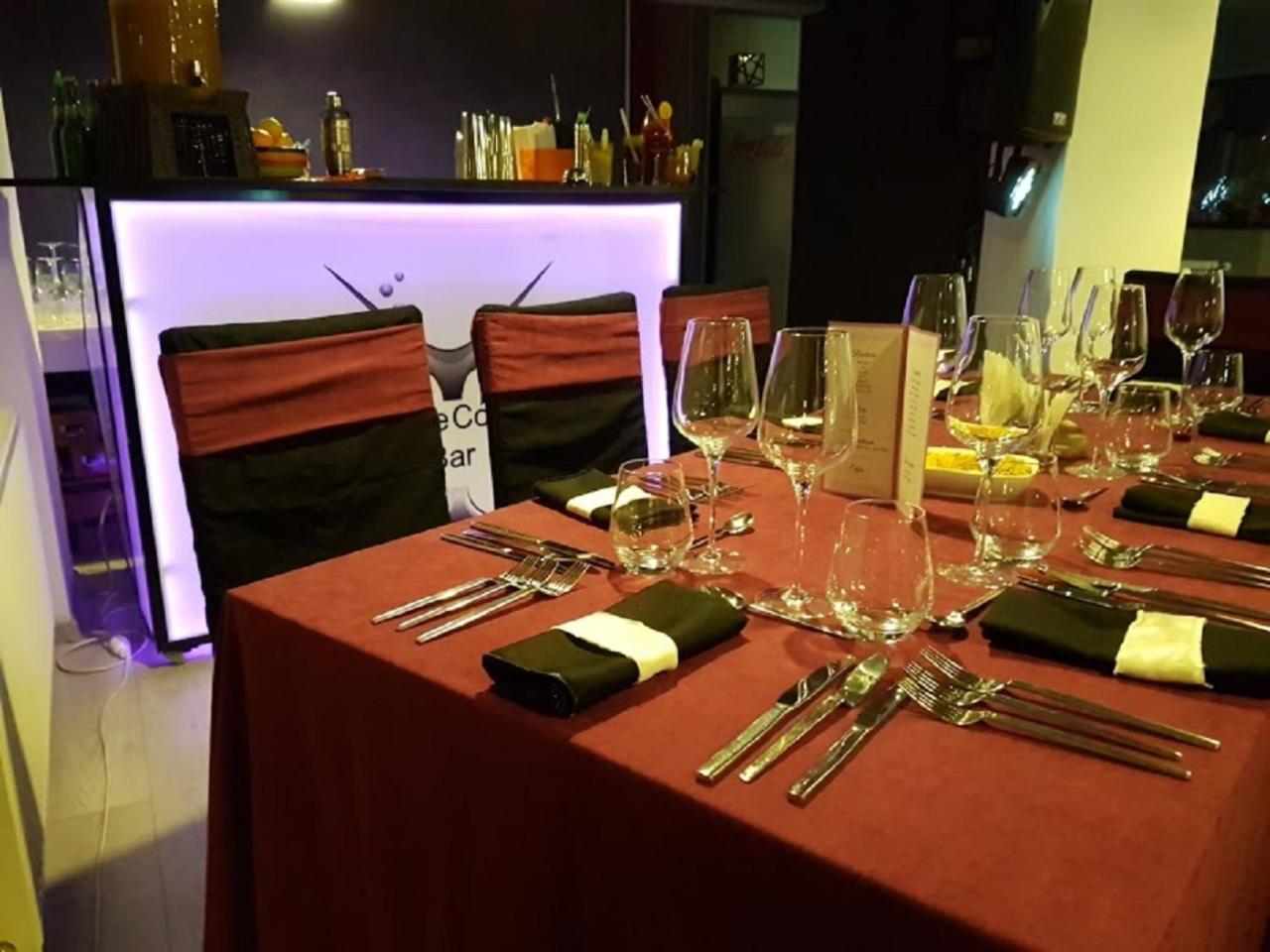 Net Hotel Piteşti Esterno foto